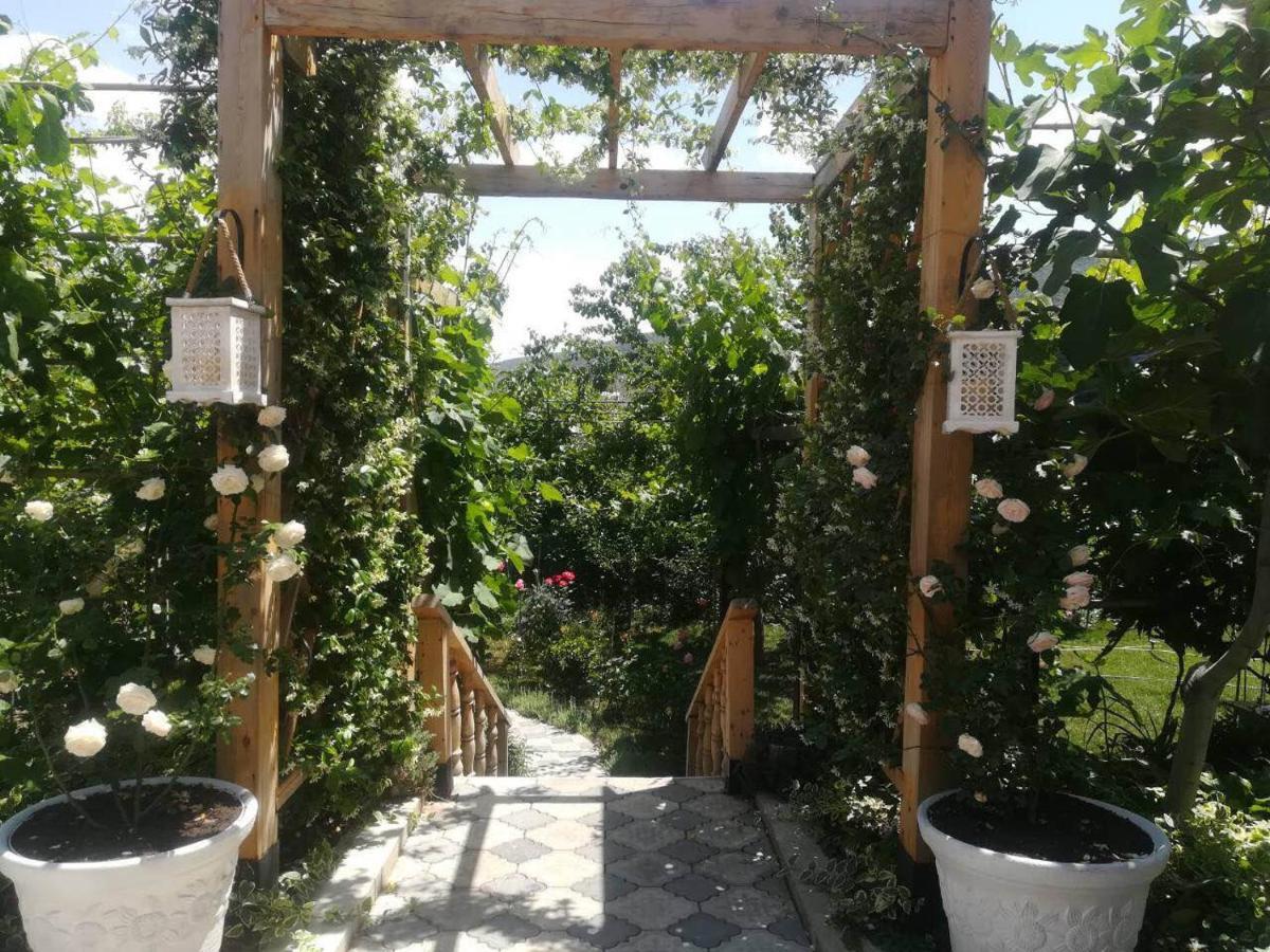 My Garden 호텔 트빌리시 외부 사진